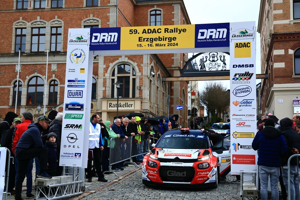 For en måned siden kørte Kenneth Madsen og Mette Felthaus et topresultat hjem ved premieren på det tyske rallymesterskab
(Foto: Sascha Dörrenbacher)